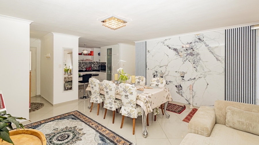 3 Bedroom Property for Sale in Sunningdale Western Cape